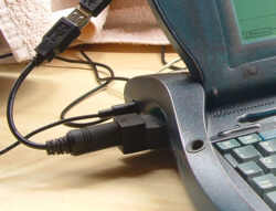 NewtLight angeschlossen durch Dongle an eMate